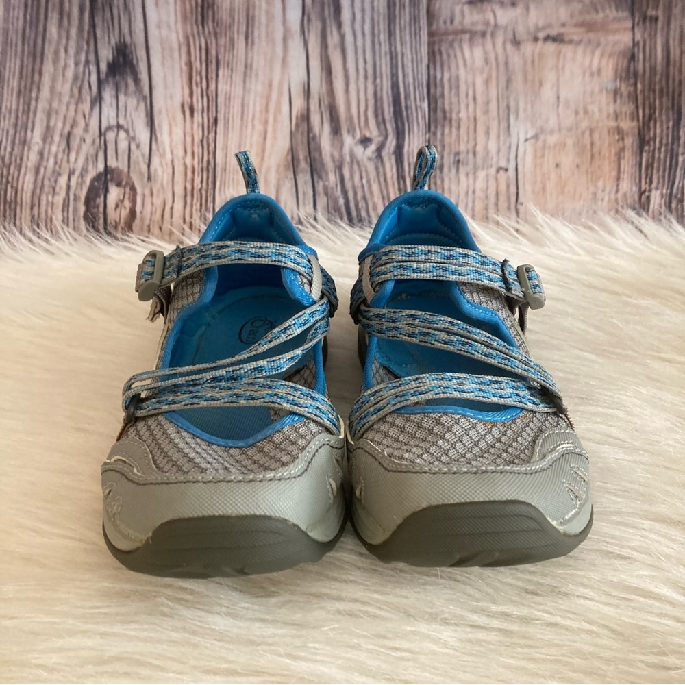 Women’s Chacos Water/Hiking Shoes Gem